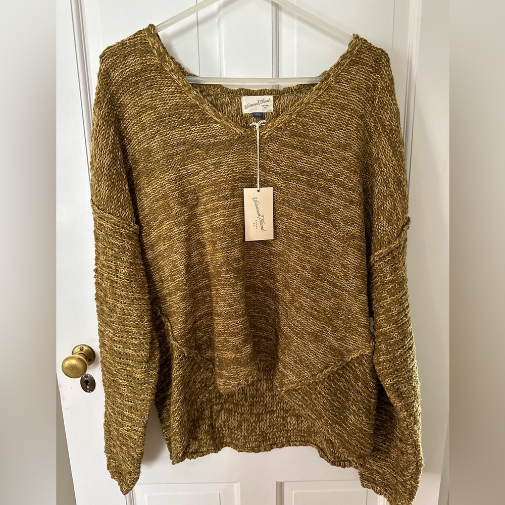 Universal Thread Women's Sweater